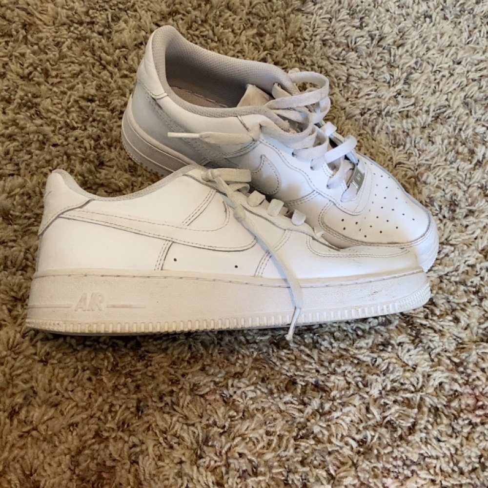 Nike White Sneakers Air Force 1 Classic Design